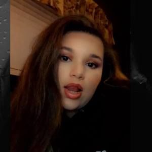 Meet your Posher, Abi